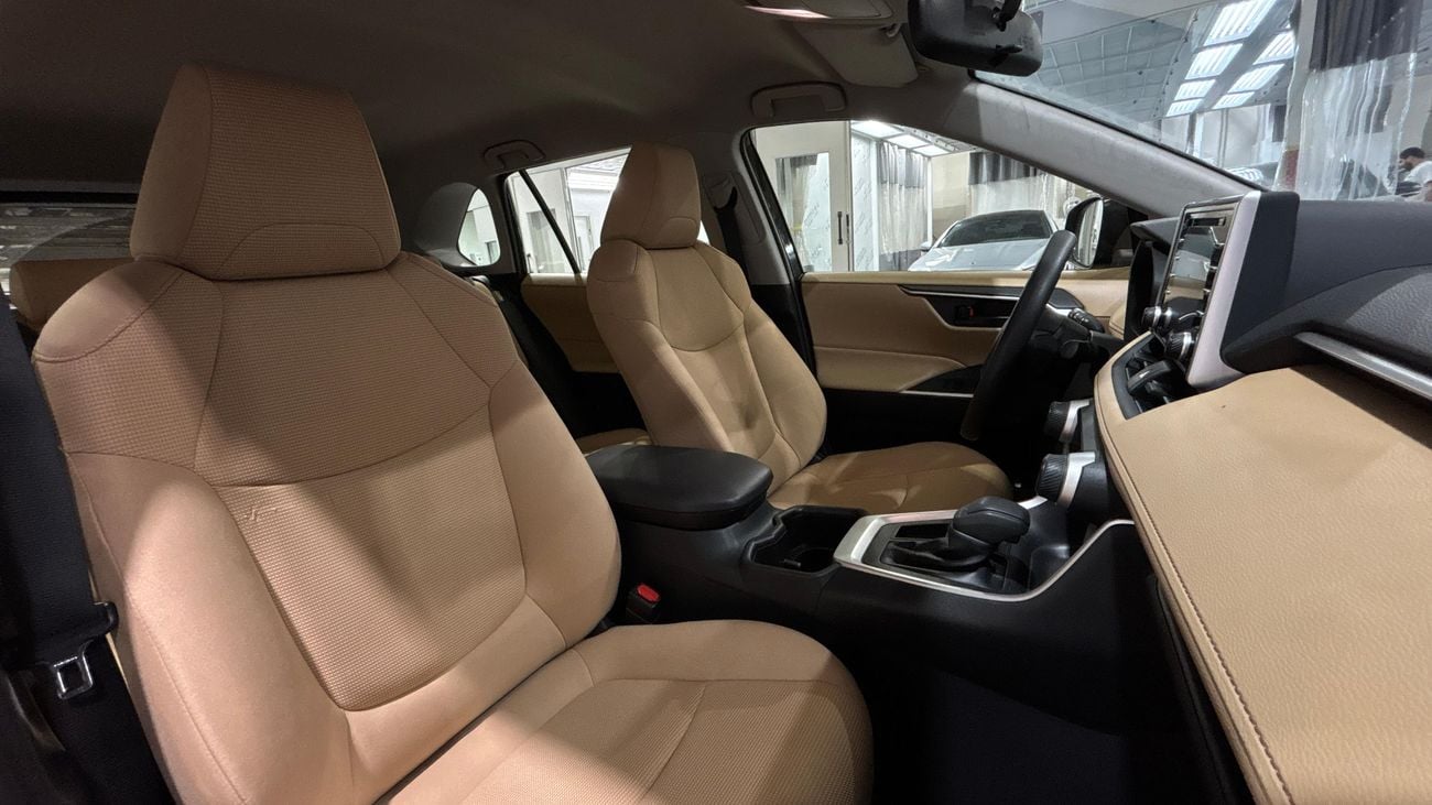 تويوتا راف ٤ 2022 EX | AED 1205/Month | 0 DP | 30 Day Return | Warranty | Service History