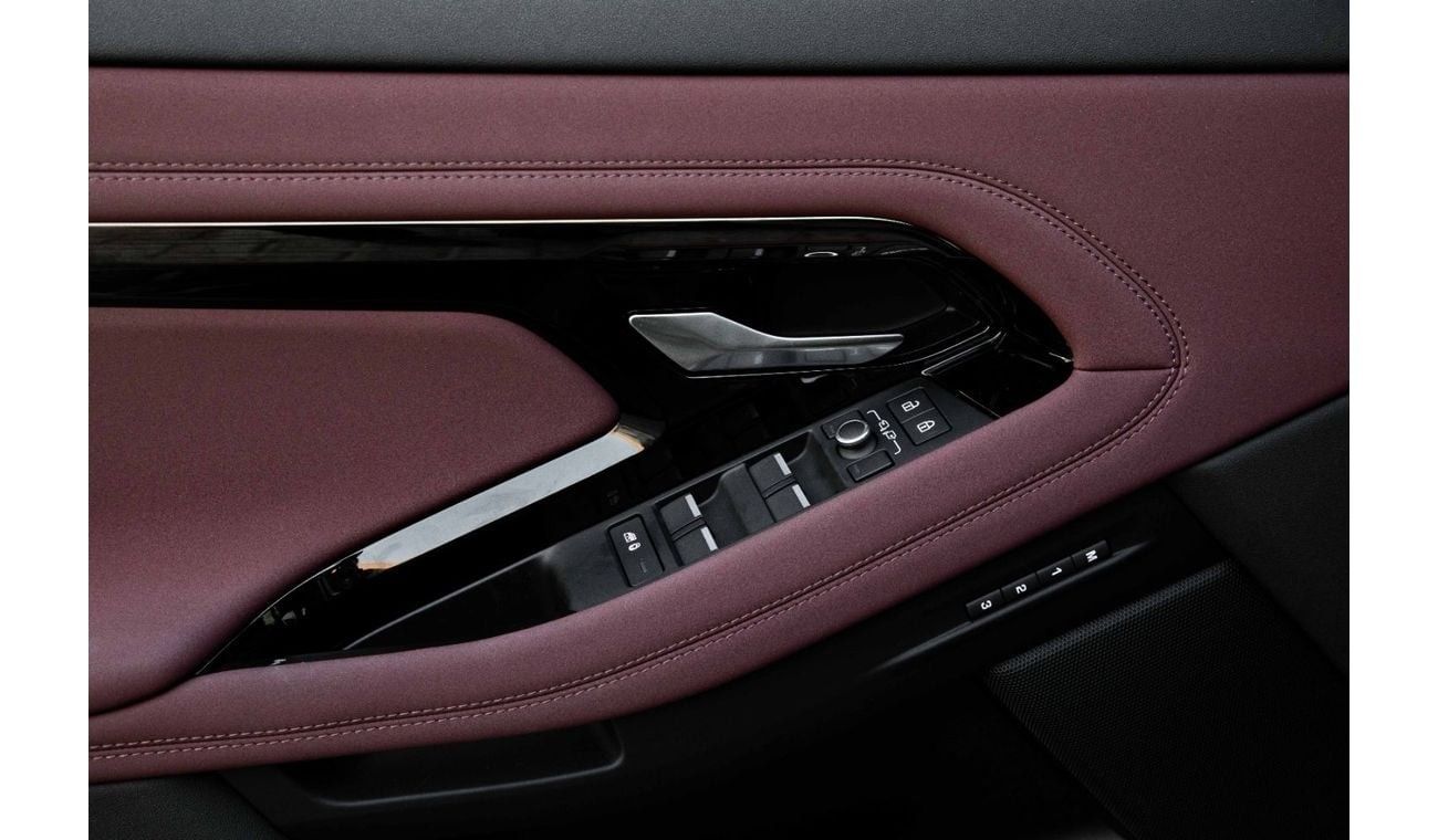 Land Rover Range Rover Evoque SE P250 R DYNAMIC | 3,907 P.M  | 0% Downpayment | Brand New!