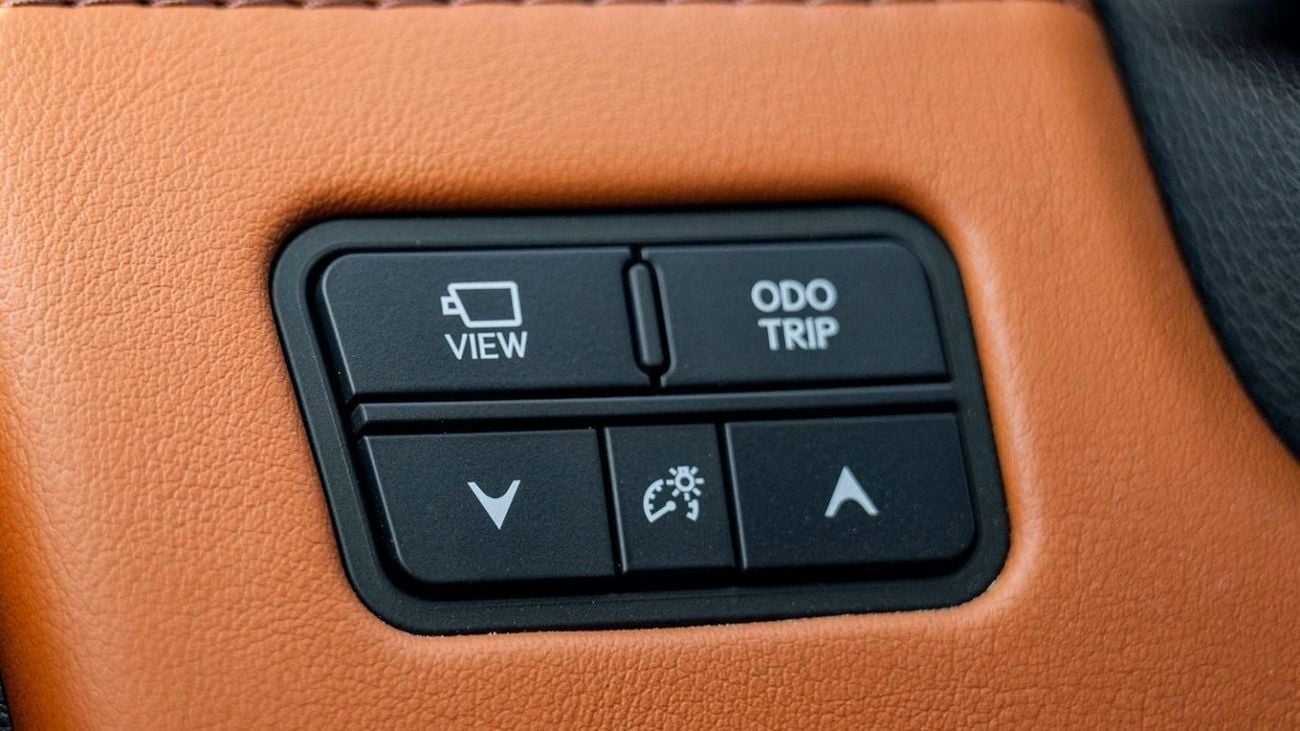 لكزس LX 600 VIP LEXUS LX600 VIP 3.5P AT MY2024 – BLACK