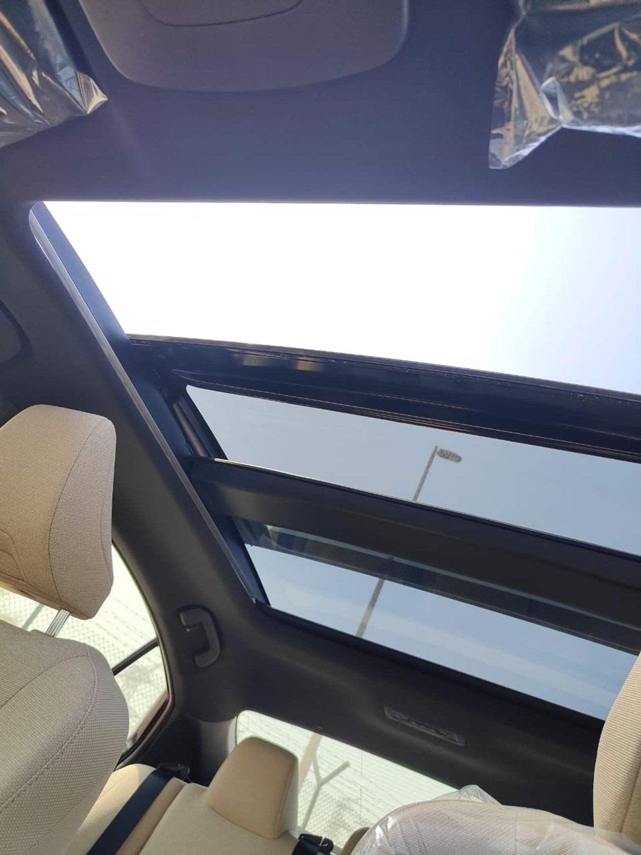 Toyota Camry 2025 Toyota Camry LE with Panoramic Roof 2.5L 4-Cyl Hybrid A/T FWD Export Only