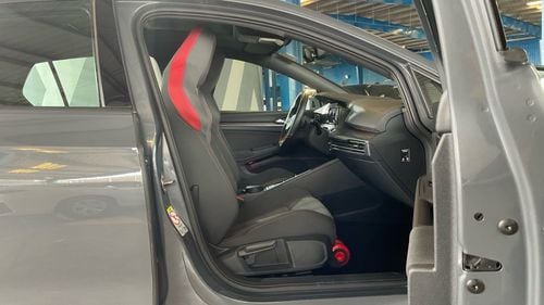 فولكس واجن جولف GTI -Cloth | شامل الضمان | 0 ﺪﻔﻋﺓ ﺃﻮﻟﻯ