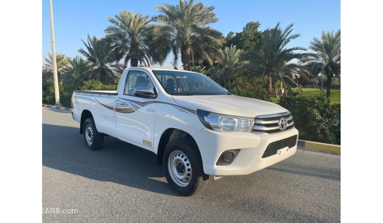 Toyota Hilux GL Toyota hilux  4x4   (GCC SPEC) - 2019- VERY GOOD CONDITION