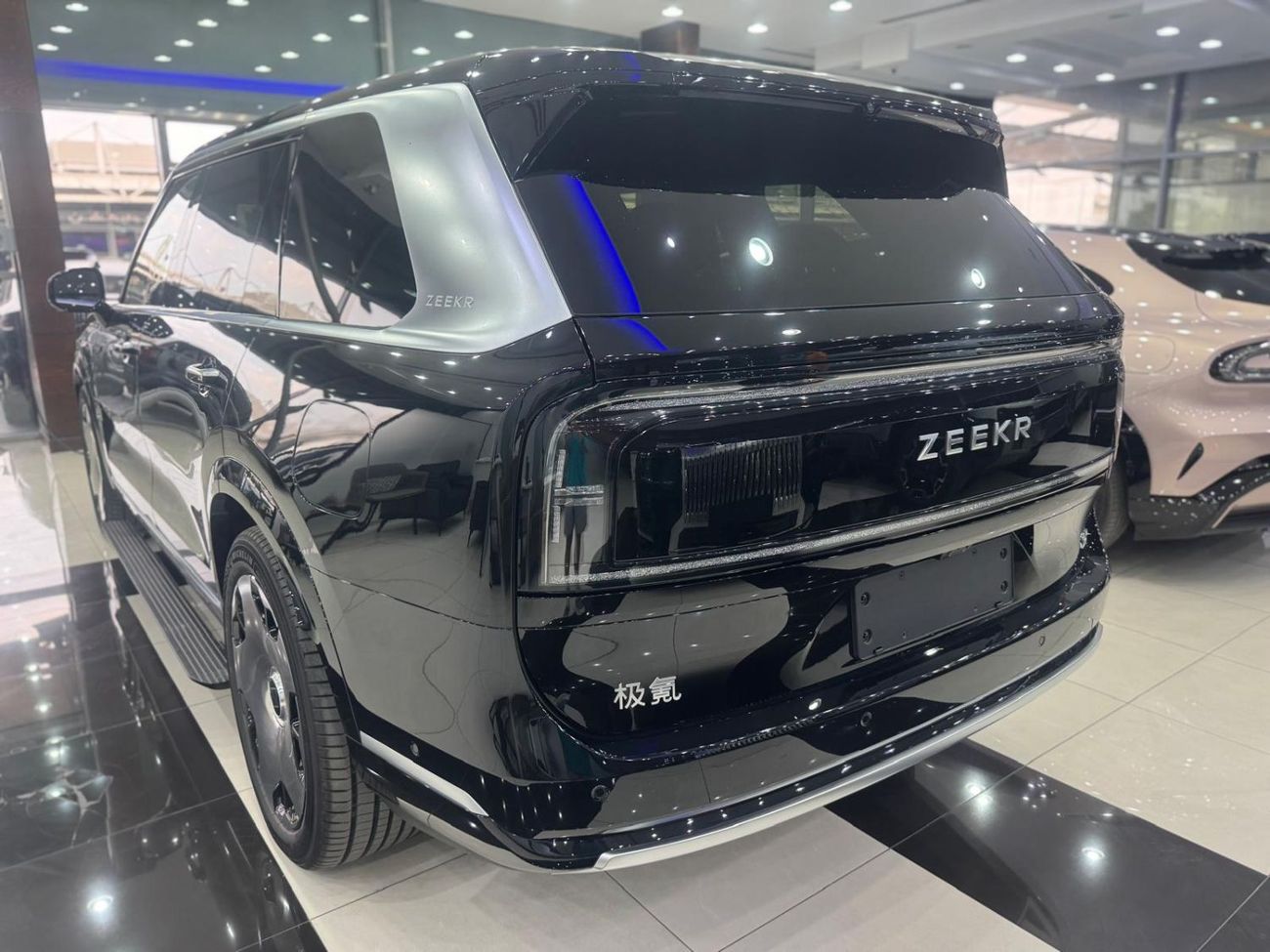 زيكر 9X EMI 6,480 AED - ZEEKR 9X - ULTRA EDITION - READY TO DRIVE - NO WAITING