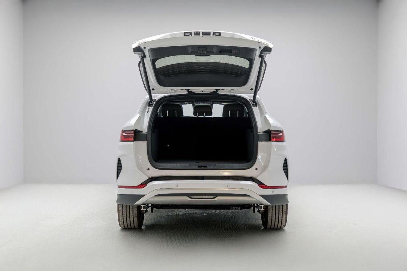 BYD Song Plus ID Flagship - White Inside Beige & Grey | Export Only