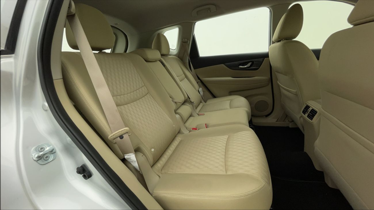 نيسان إكس تريل S 4WD 2.5 | بدون دفعة مقدمة | اختبار القيادة في المنزل