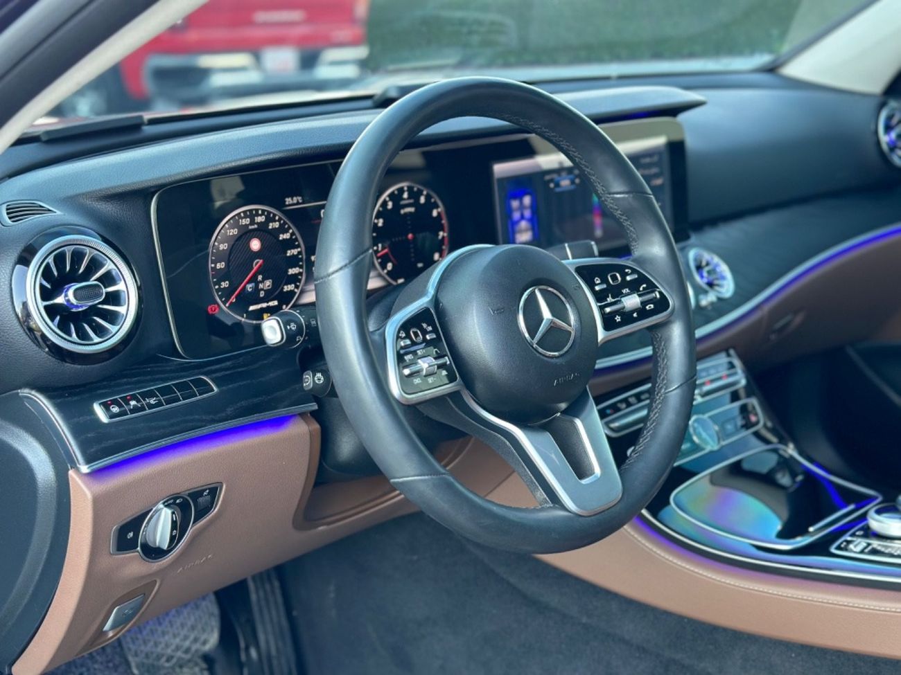 Mercedes-Benz E300 Premium + Merceds e3002020