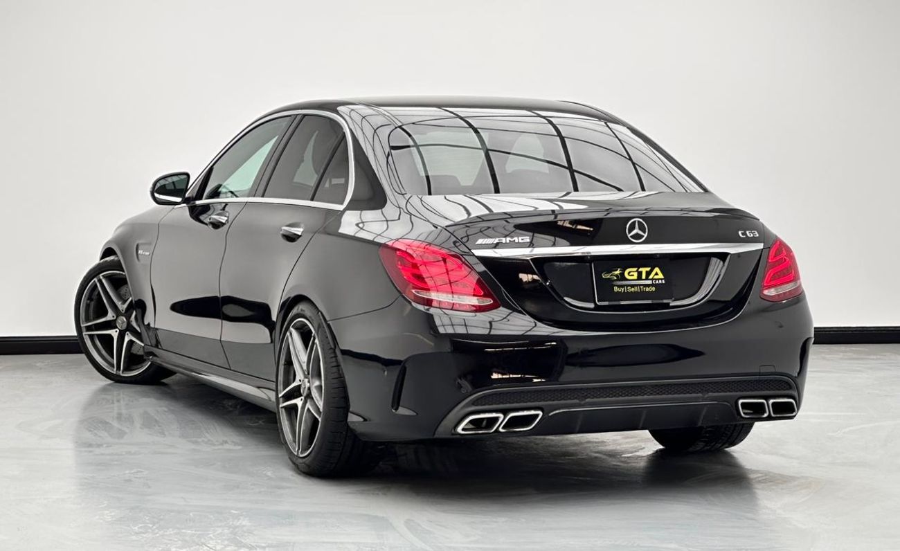 مرسيدس بنز C 63 AMG Std 4.0L Sedan