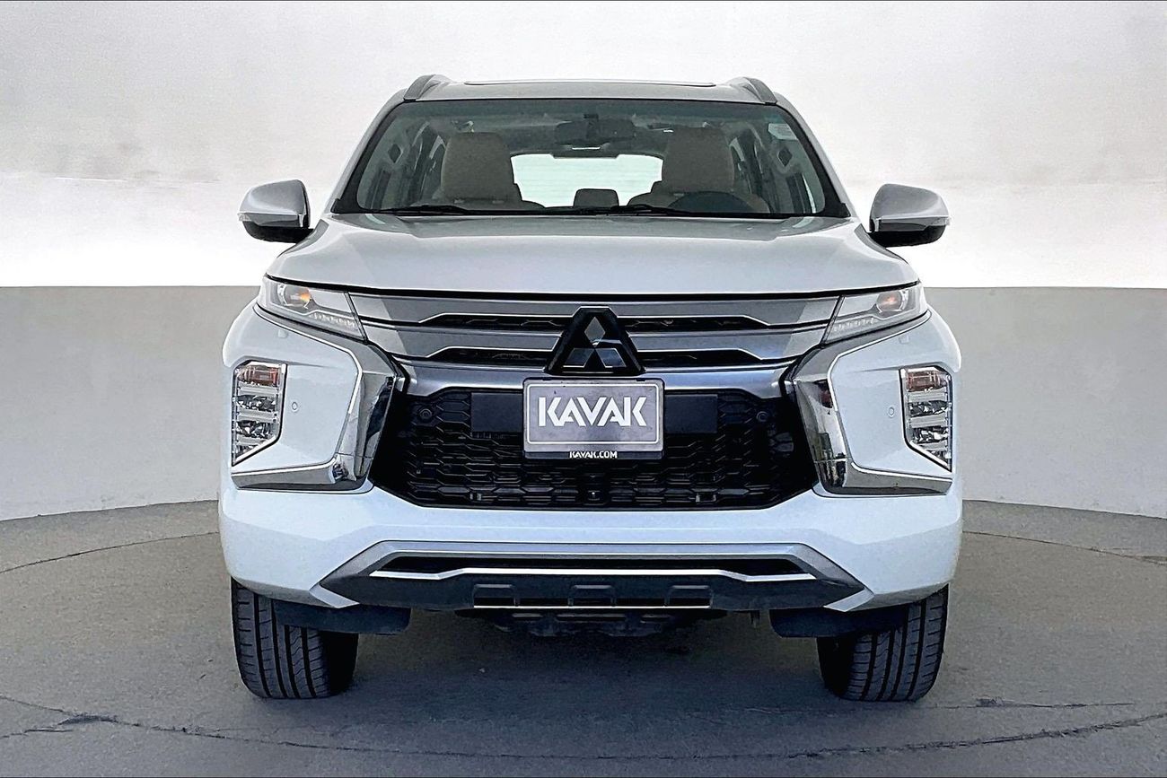 ميتسوبيشي مونتيرو سبورت GLS Premium | National Day Celebration | شامل الضمان | 0 ﺪﻔﻋﺓ ﺃﻮﻟﻯ