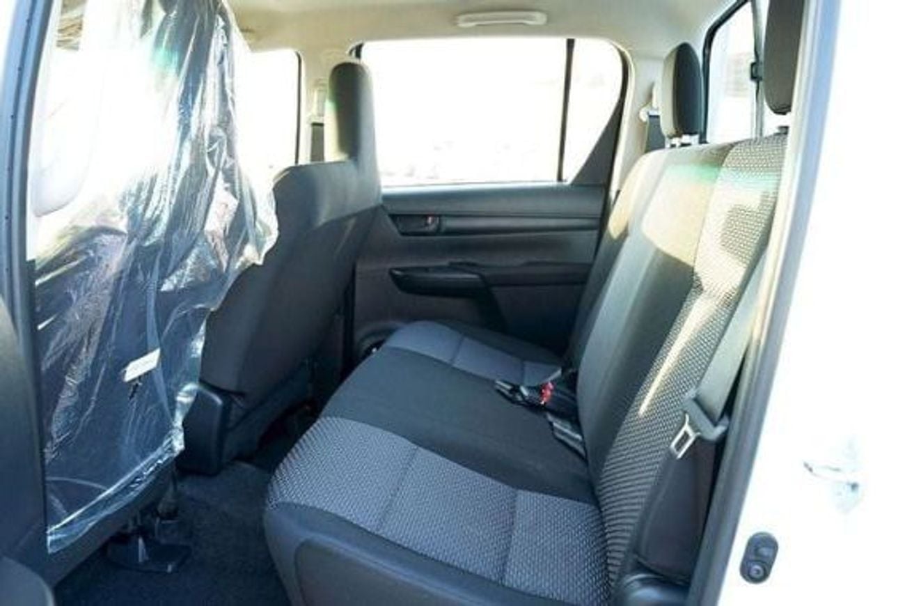 Toyota Hilux TOYOTA HILUX 2.4L DIESEL DOUBLE CABIN 4WD M/T MY 2026