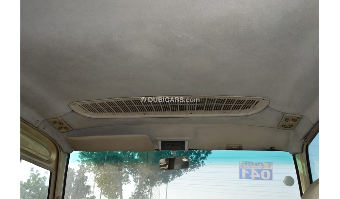 تويوتا كوستر Clean busv