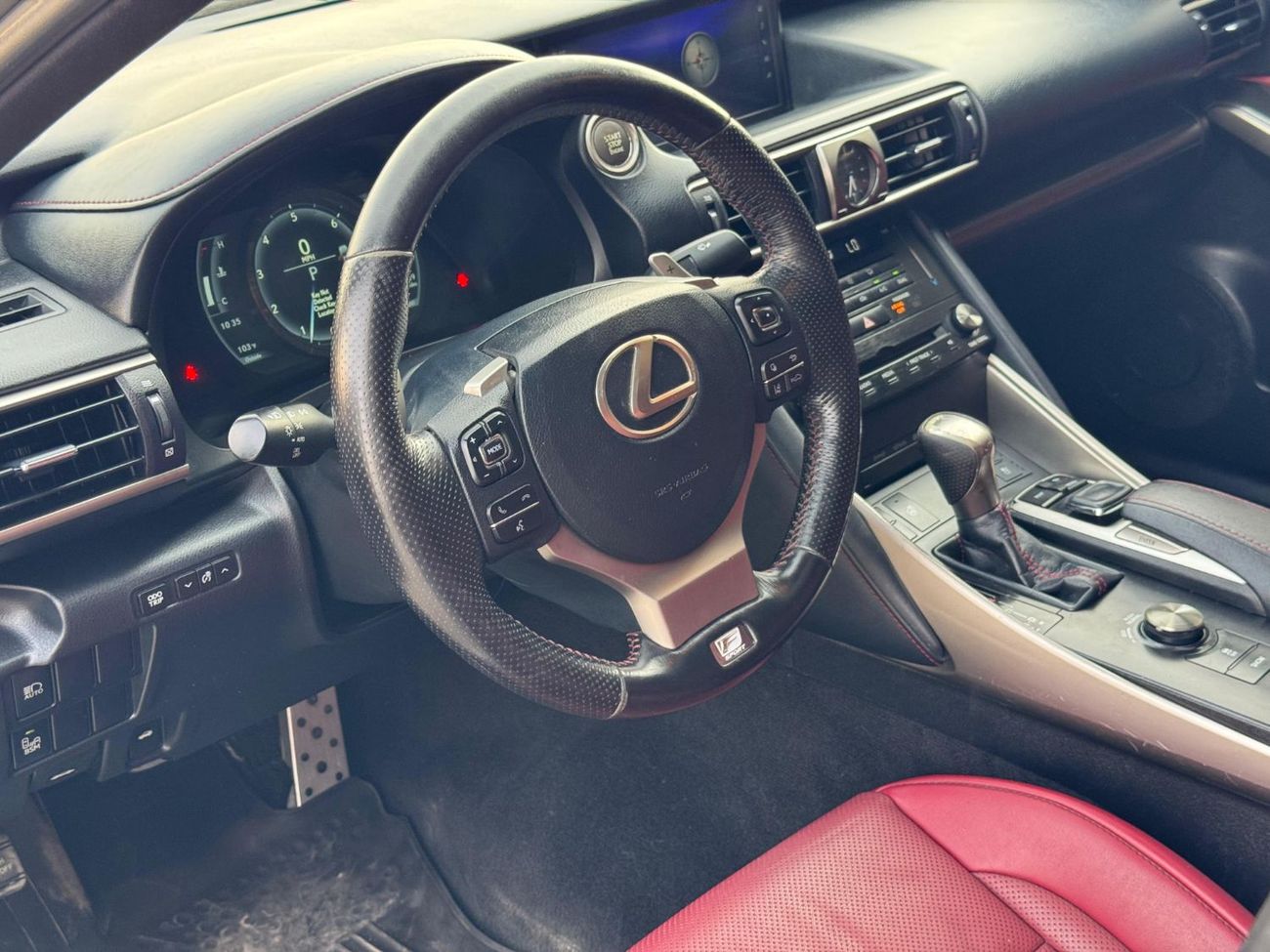 Lexus IS350 F Sport 3.5L (312 HP) F-SPORT / 3.5L V6 / ELECTRONIC CLUSTER / RADAR / COOLING SEATS / BLIND SPOTS /