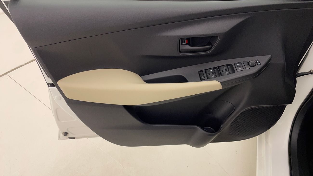 تويوتا يارس E 1.5 | بدون دفعة مقدمة | اختبار القيادة في المنزل