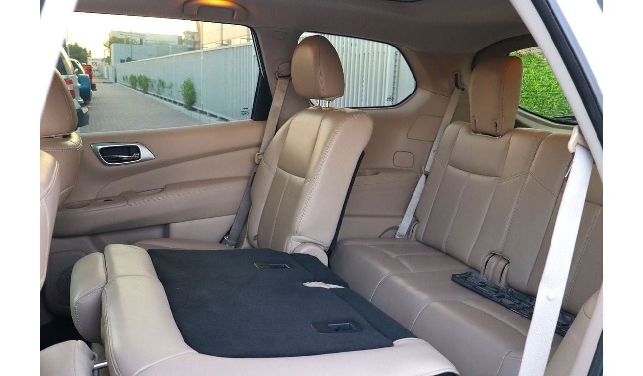 Nissan Pathfinder SV 3.5L (260 HP) 4WD