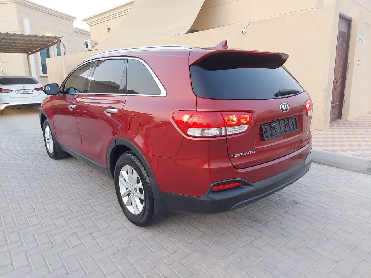 كيا سورينتو EX كيا سورينتو 2018 وارد بحاله ممتازه بدون حوادث  ضمان شاسيه جير ماكينه