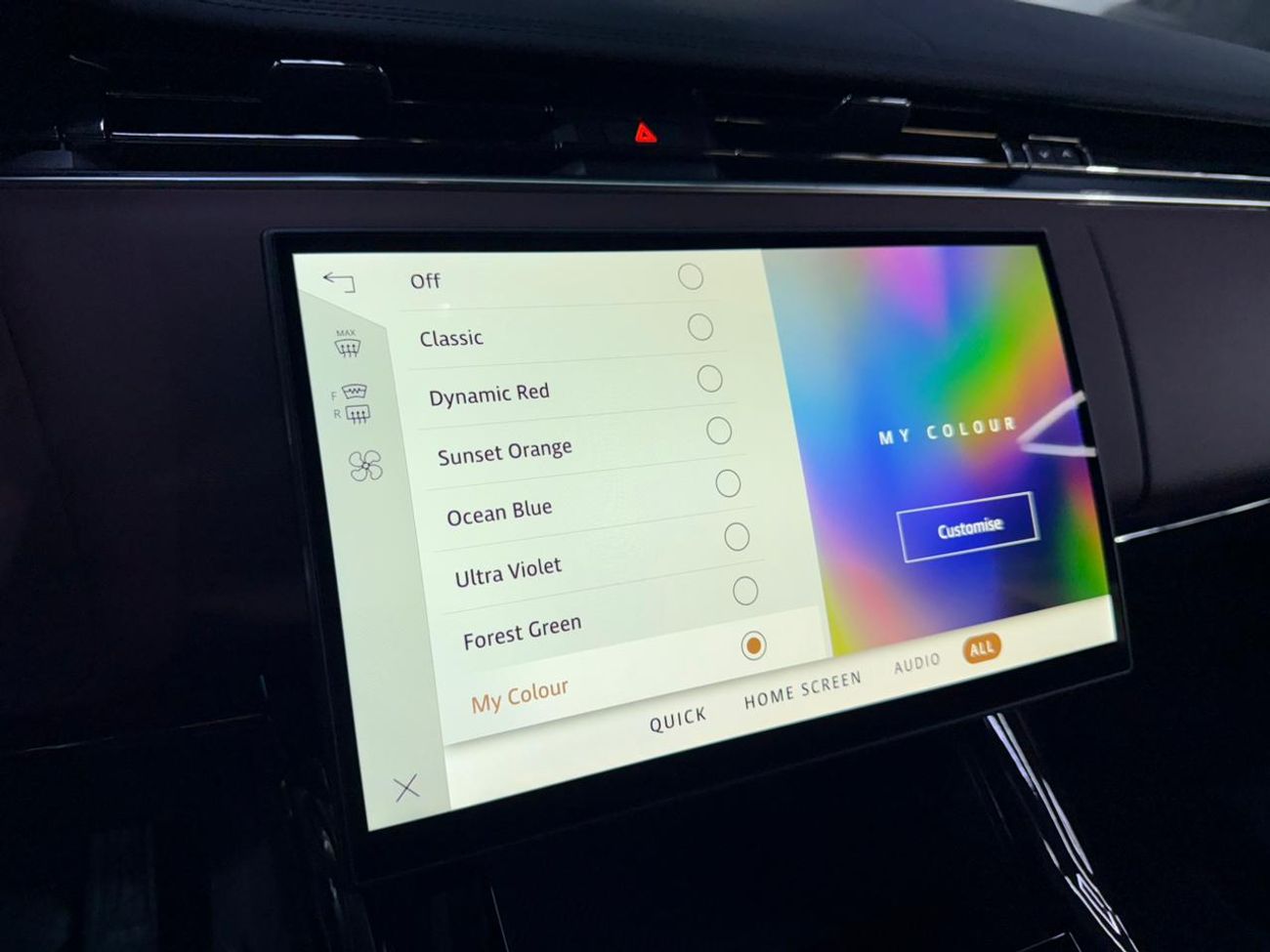 لاند روفر رينج روفر سبورت P400 DYNAMIC HSE 2024