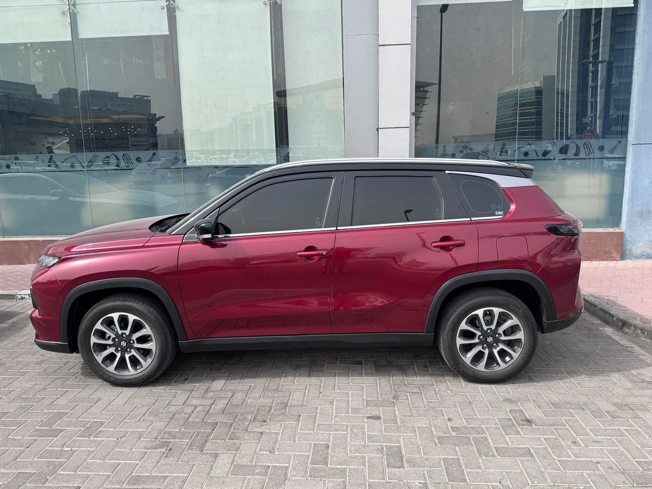 سوزوكي جراند فيتارا GLX 4WD A/T 2-TONE