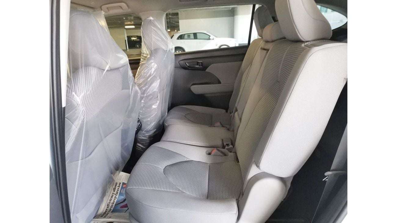 Toyota Highlander Toyota Highlander GXR HYBRID V4 2.5L 2023 Model GCC Specs With 3 Years Warranty From AL FUTTAIM