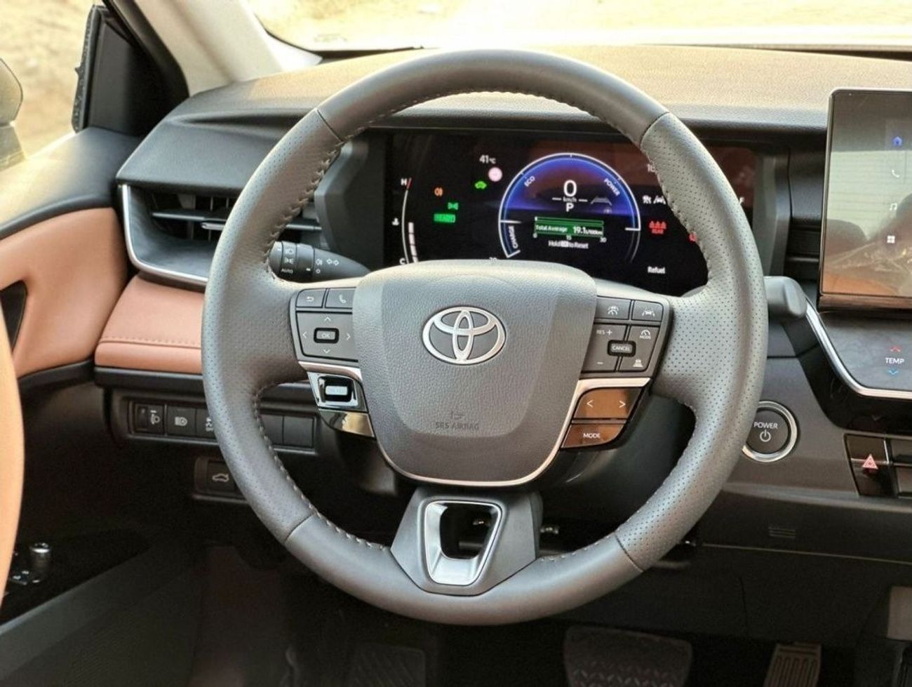 Toyota Camry TOYOTA CAMRY HEV 2.0L  2024