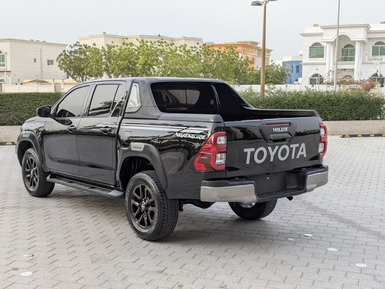 Toyota Hilux Modified to Adventure LHD 2.7L V4 2TR Petrol engine push start Automatic transmission 4WD 5 Seats 4