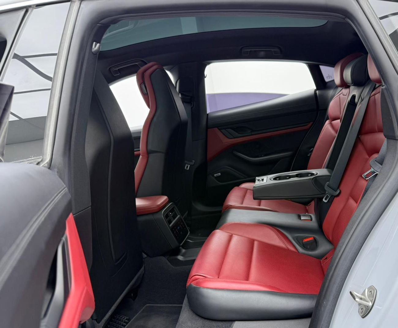 Porsche Taycan 4S 2022 Porsche Taycan 4S, 2027 Porsche Warranty, Full Porsche Service History, Fully Loaded, GCC