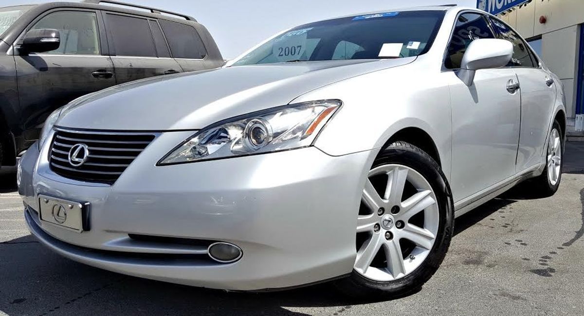 Lexus LS 430 for sale AED 38,999. Grey/Silver, 2007