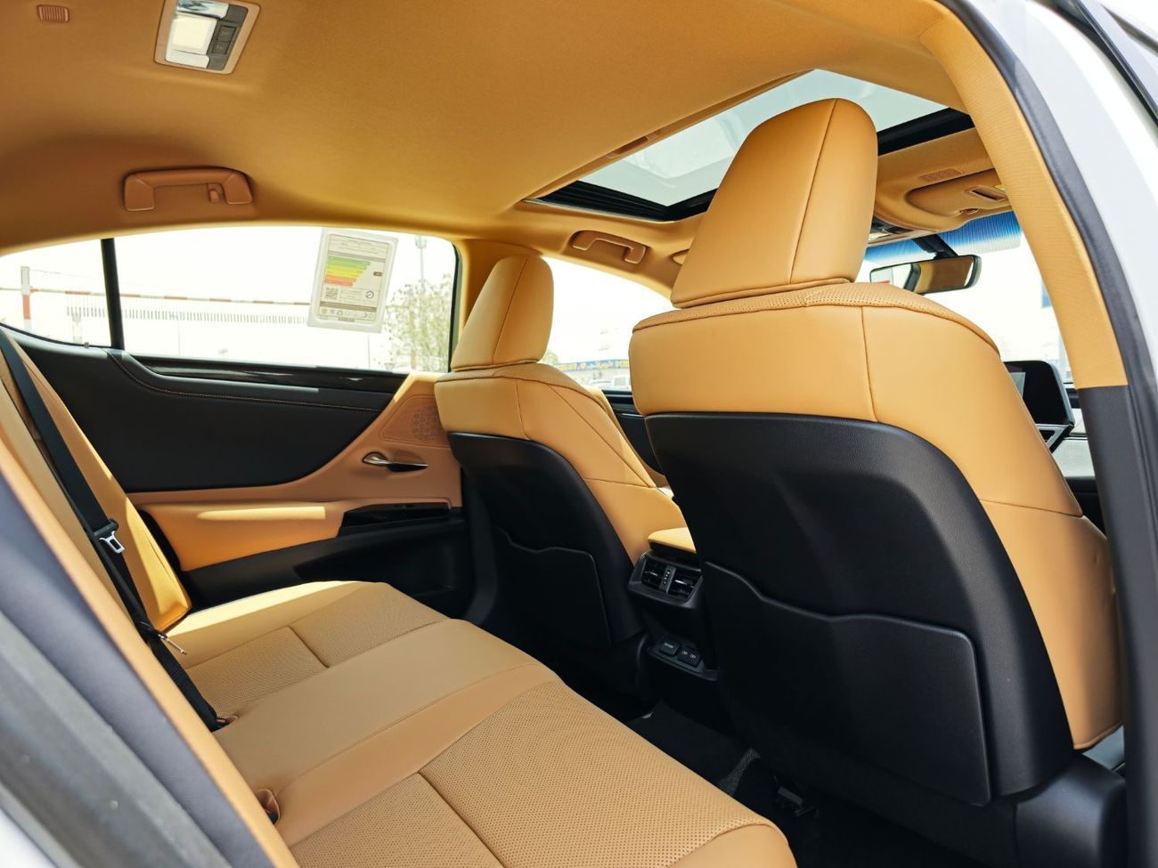 Lexus ES350 LEXUS ES350 - PRIME - 3.5L - 2025 MODEL - WHITE INSIDE TAN 