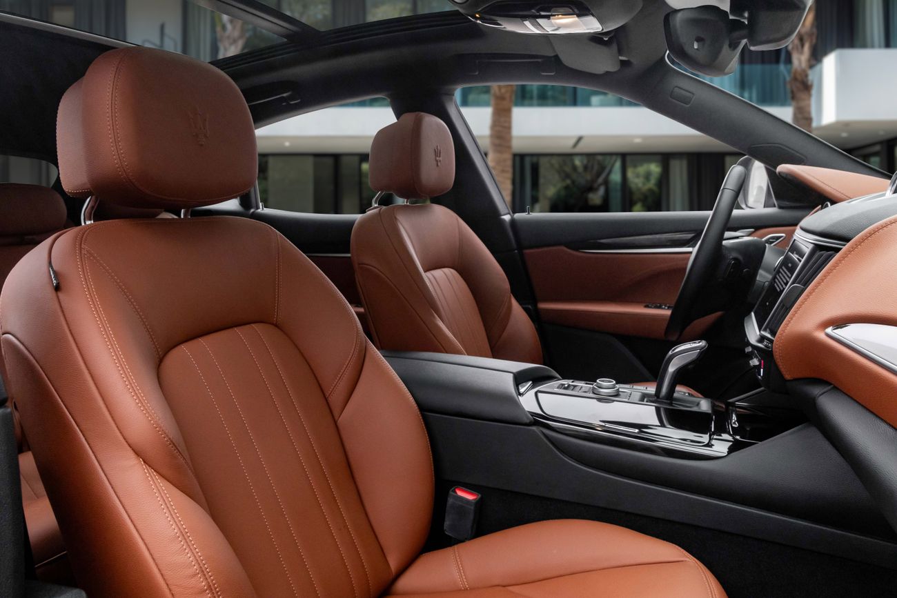 Maserati Levante 3,721 P.M | 0% Downpayment | LEVANTE GT HYBRID | LOW KMS!