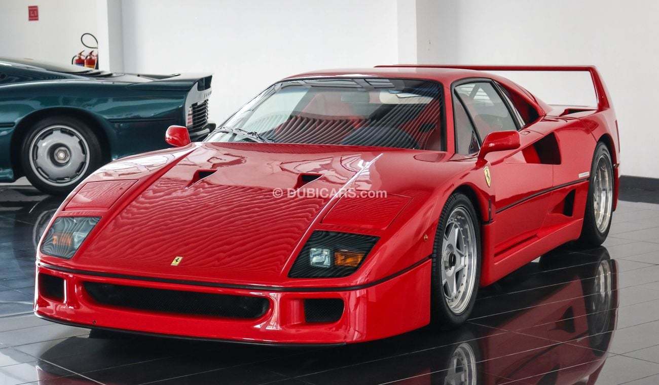 فيراري F40 Twin-Turbocharged V8