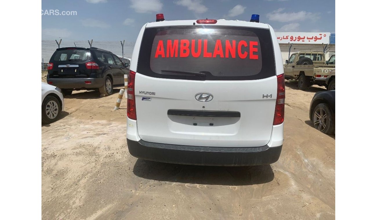 Hyundai H-1 Ambulance Manual Gear Petrol
