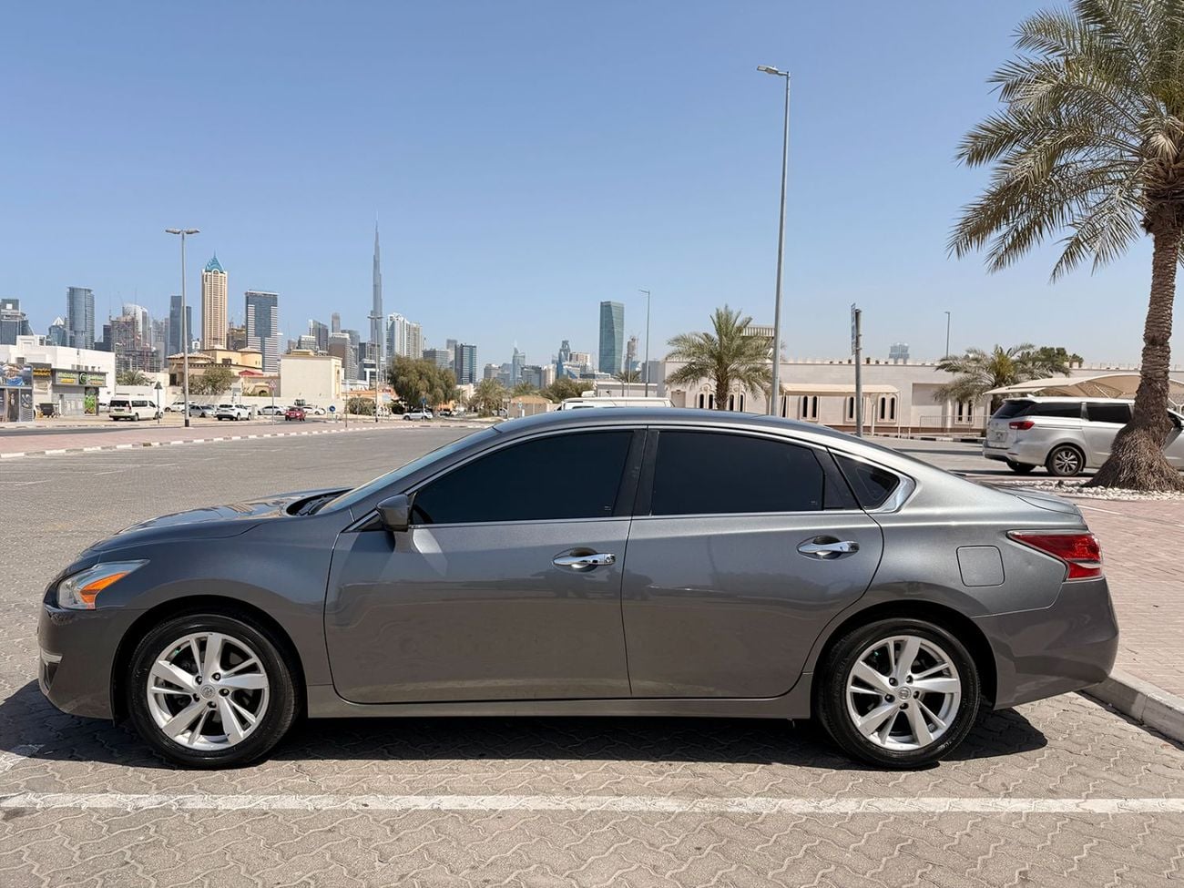 Nissan Altima SV 2.5L