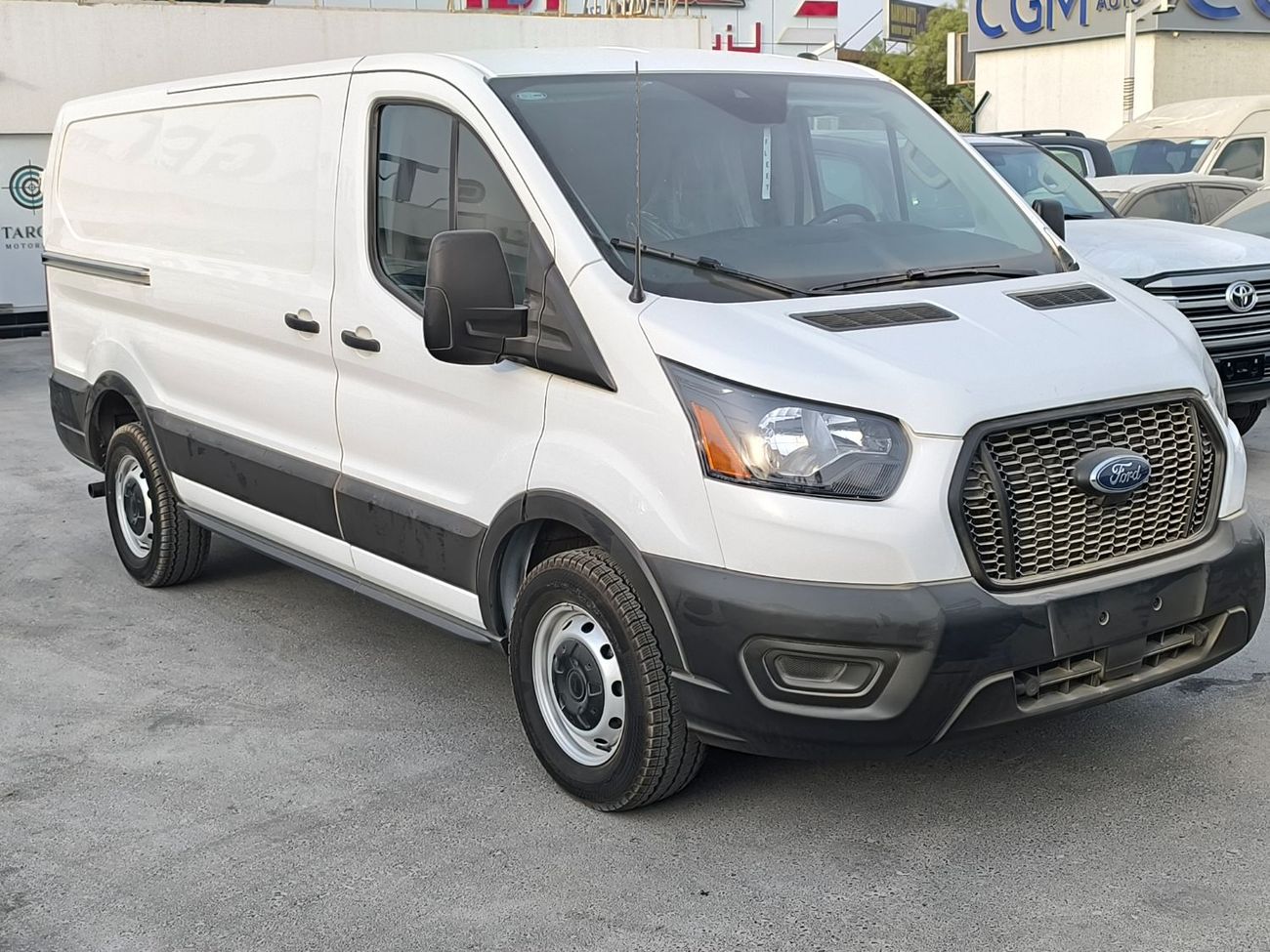 فورد ترانزيت كستم FORD TRANSIT 150 VAN