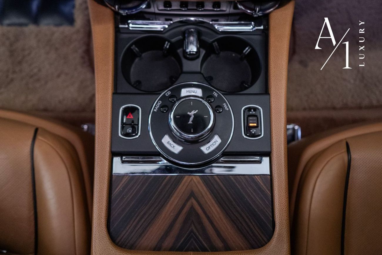 Rolls-Royce Wraith 2015 Rolls Royce Wraith, Full Service History, Starlight Roof, Excellent condition, GCC