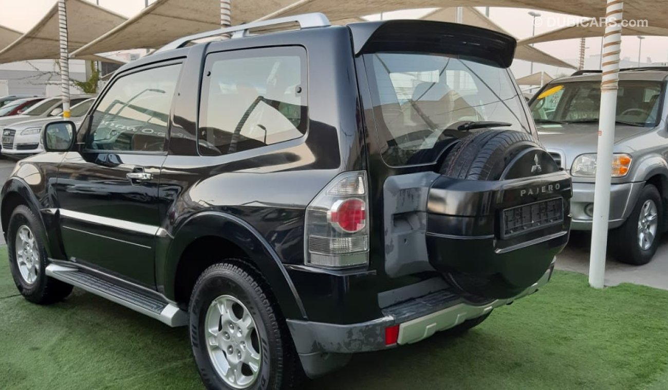 Mitsubishi Pajero Gulf - screen - alloy wheels - cruise control - in excellent condition, you do not need any expenses