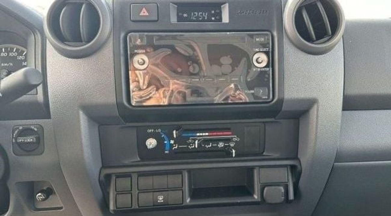 تويوتا لاند كروزر 70 2025 Toyota Land Cruiser LC76 5-Door Hardtop 4.2L 6-Cyl Diesel M/T (Manual Gear) 4x4 Only For Africa