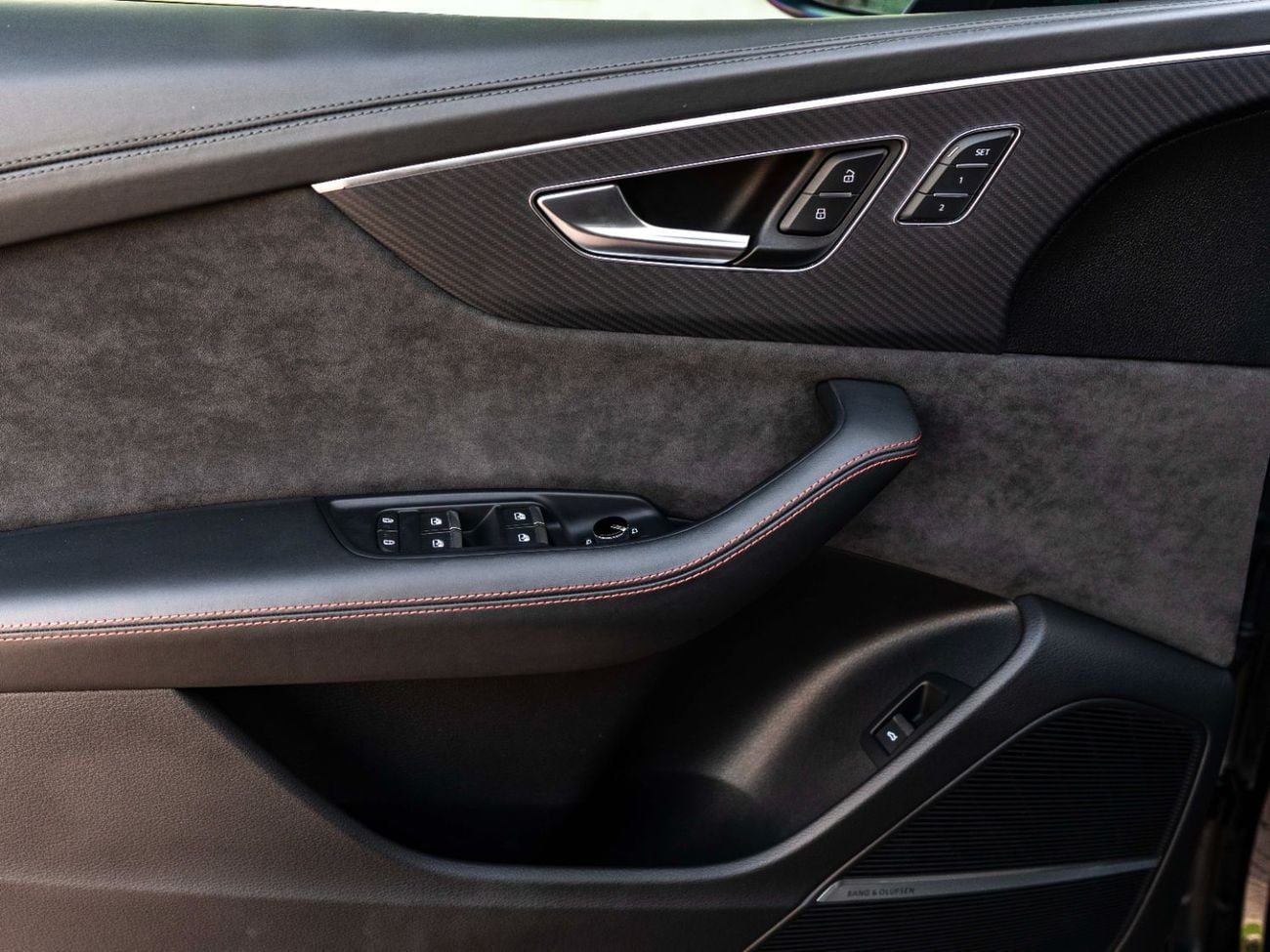 Audi RS Q8 TFSI quattro 4.0L