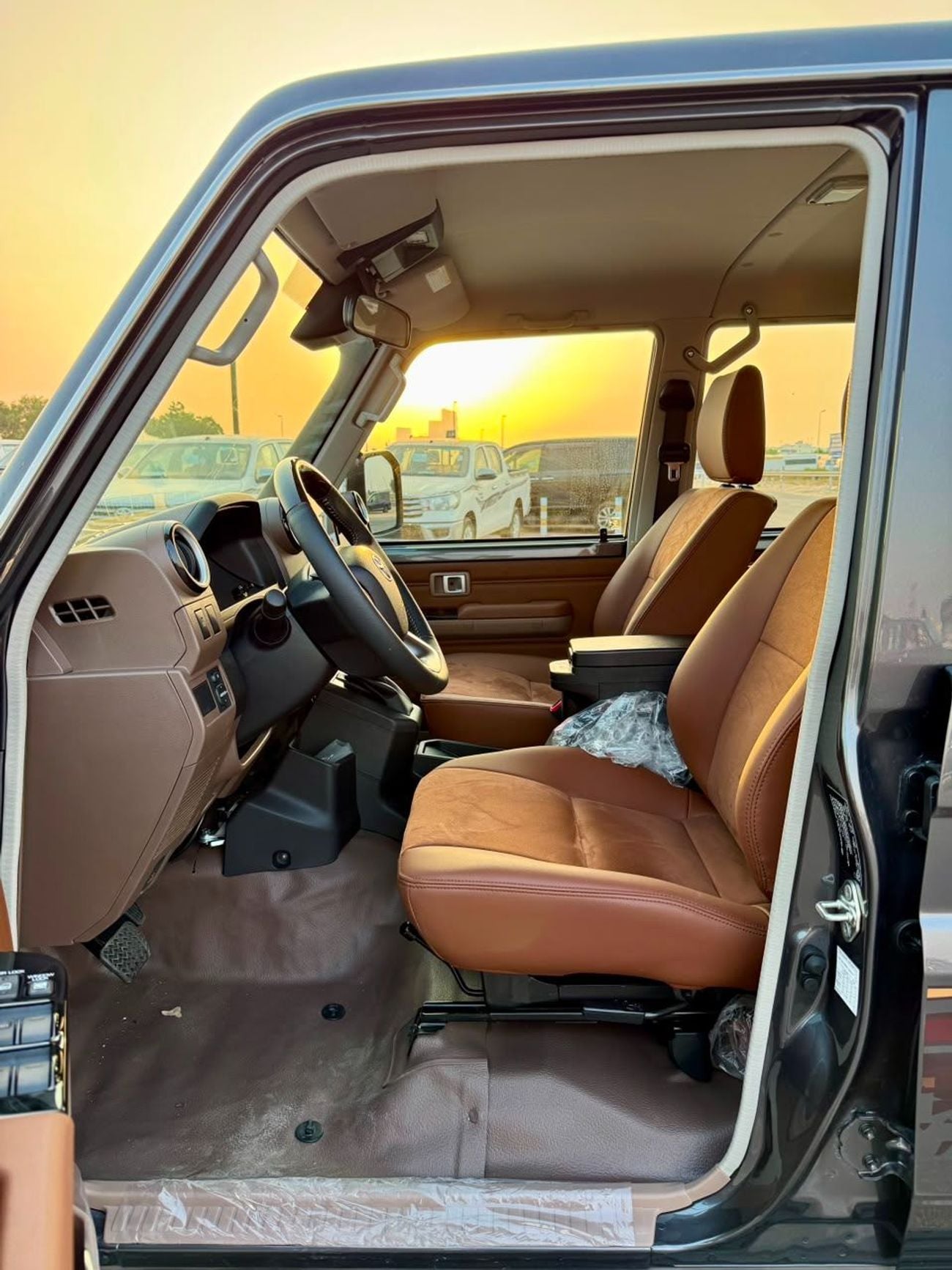 Toyota Land Cruiser Pickup 70 Toyota Land Cruiser (70 Series) (GRJ79) 4.0L Double Cabin 2026