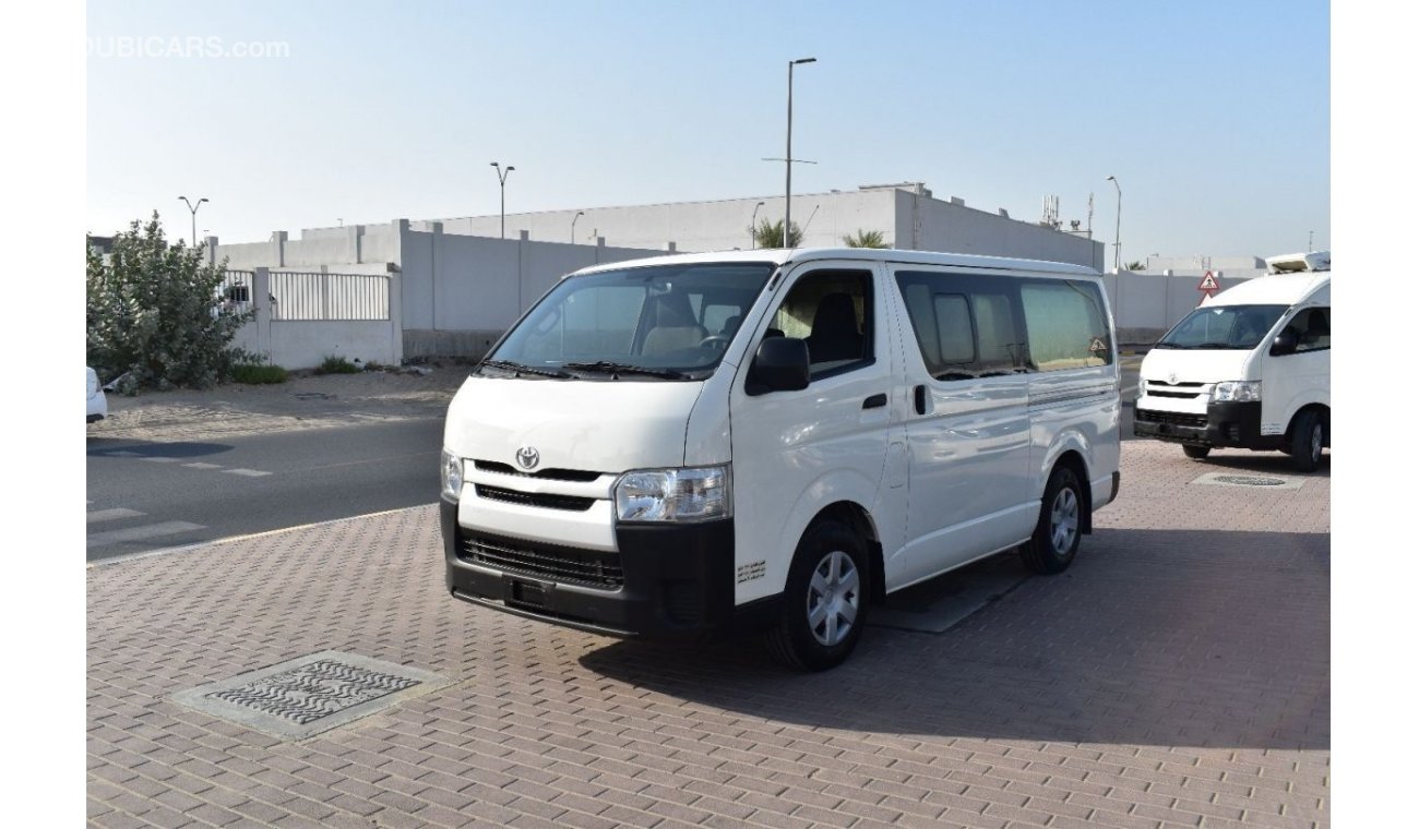 تويوتا هاياس TOYOTA HIACE 6 SEATER VAN