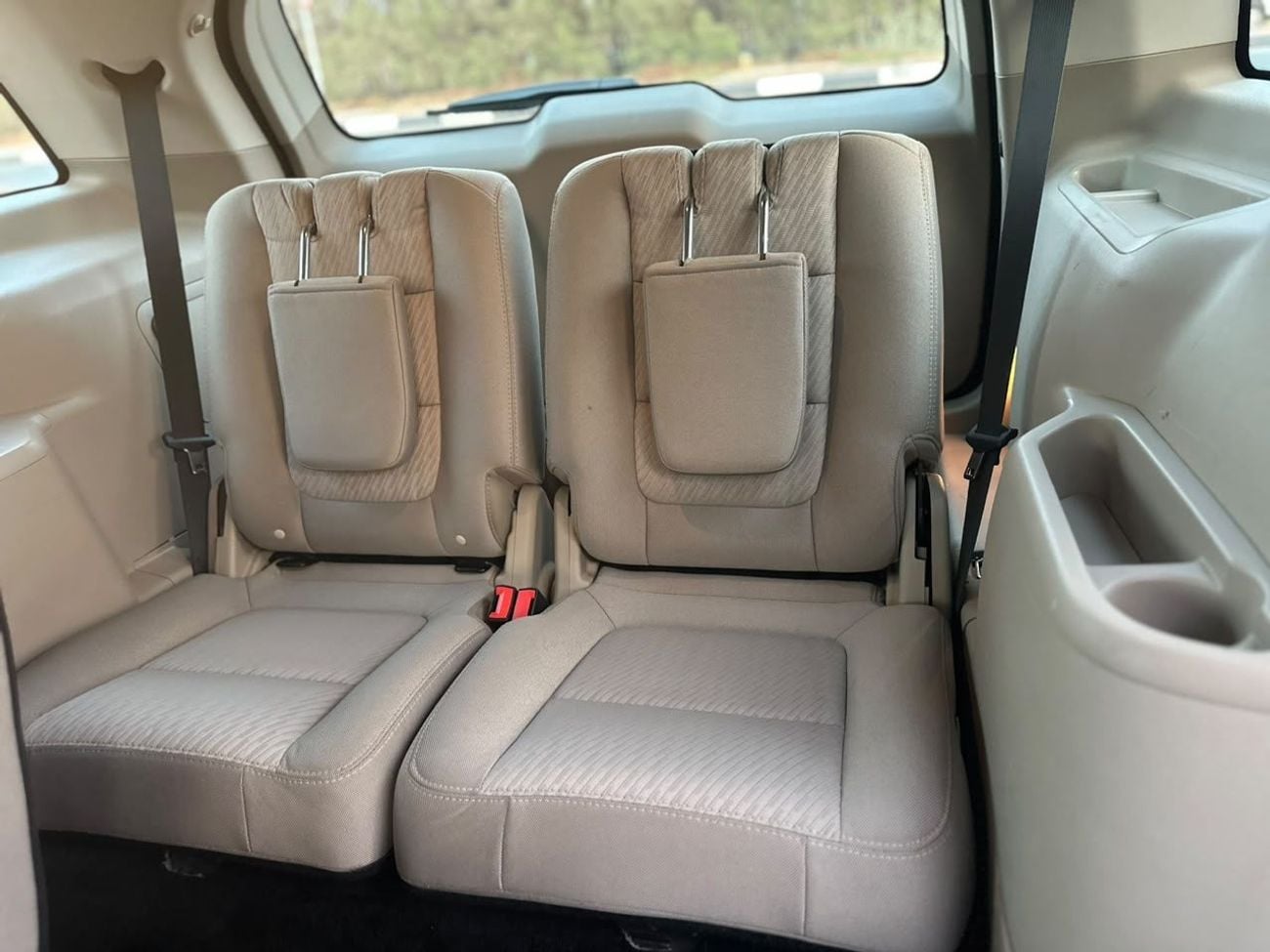 Ford Explorer BASE