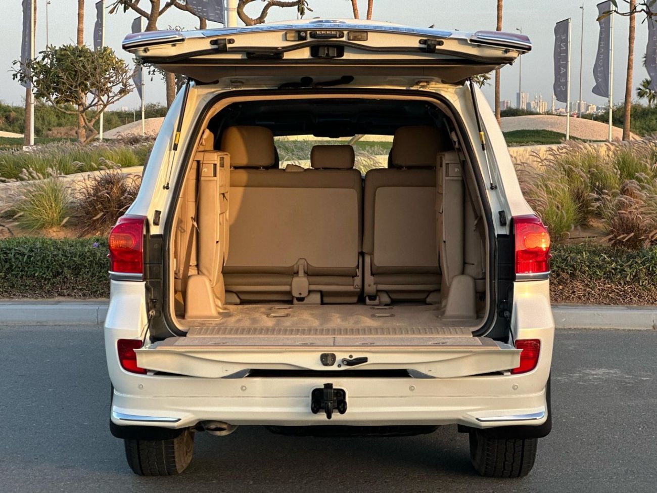 Toyota Land Cruiser GXR 4.6L