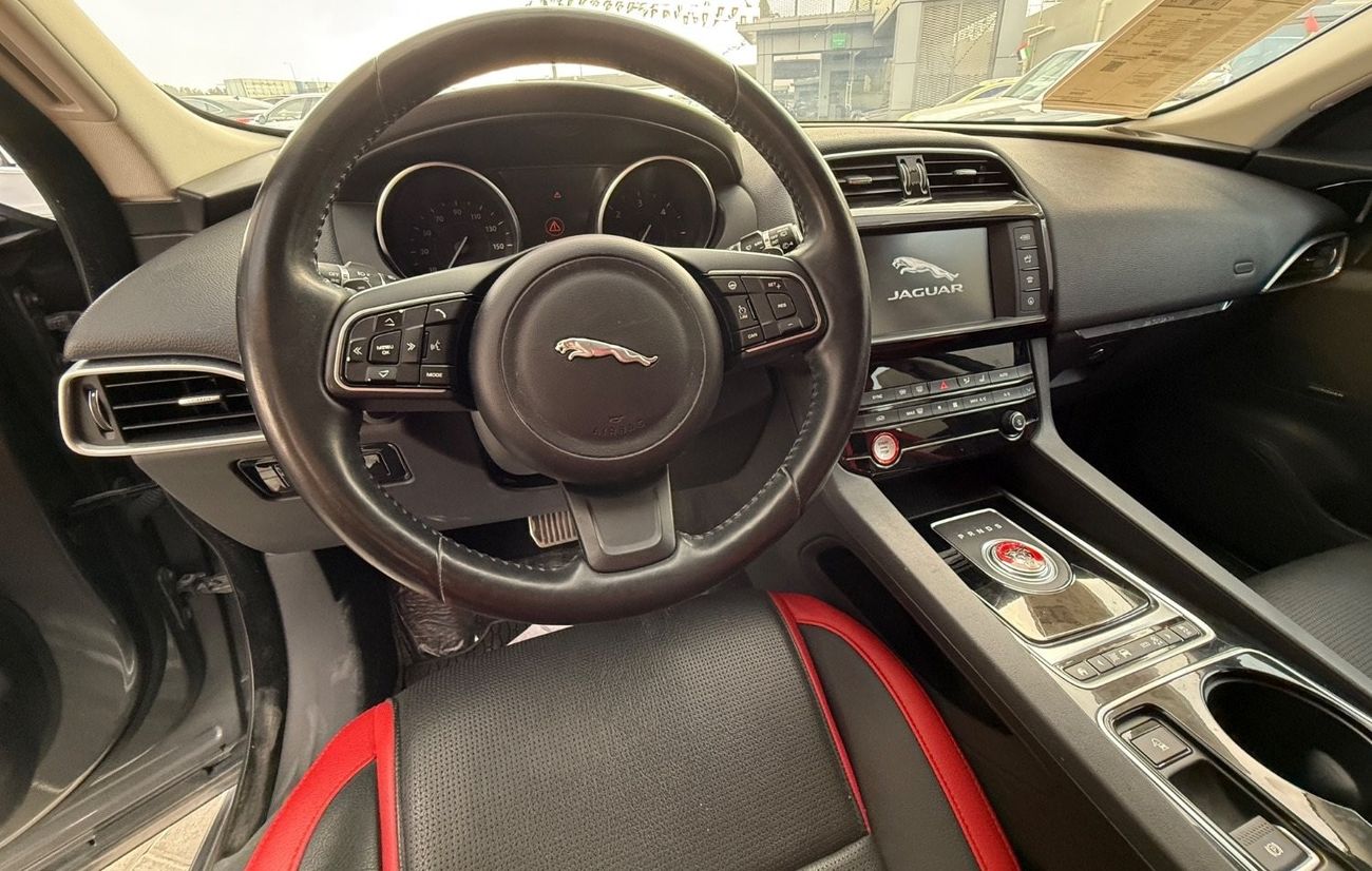 Jaguar F Pace Prestige 3.0L