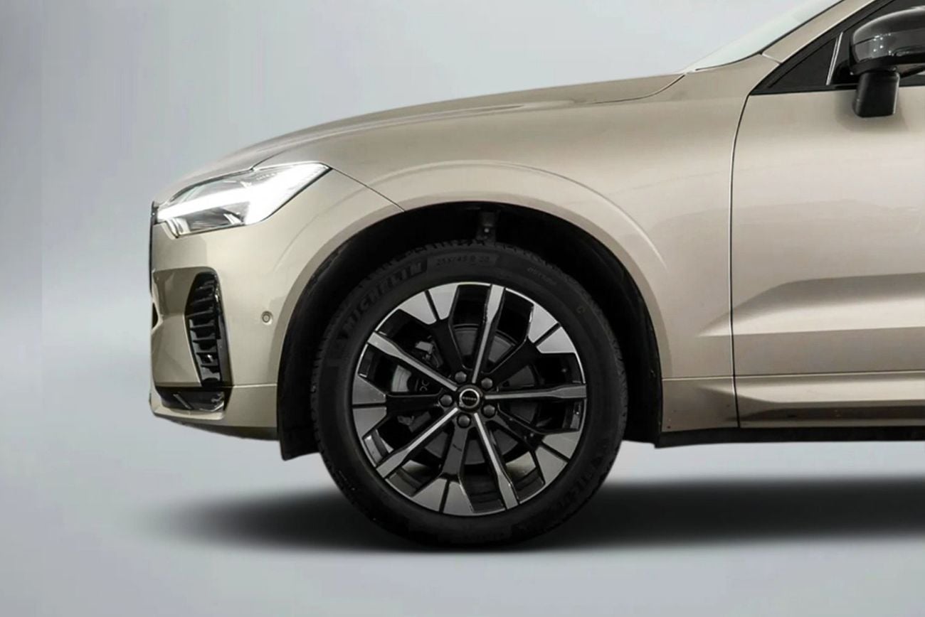 فولفو XC 60 ULTRA DARK