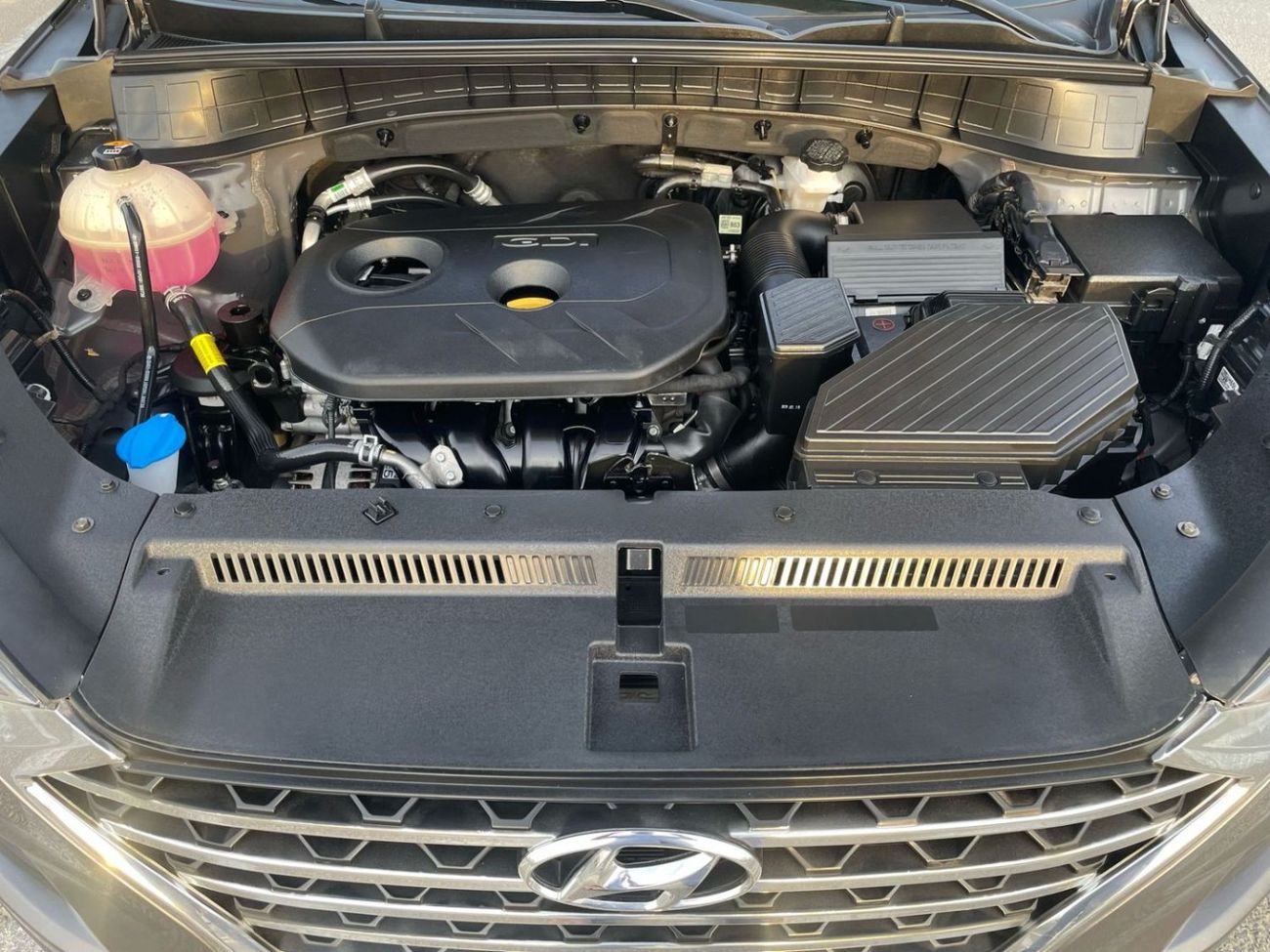 هيونداي توسون 2021 Hyundai Tucson Value Edition 2.0L V4 - Push Start BSM Radar With Electric Seat - Rear CAM 2 Key