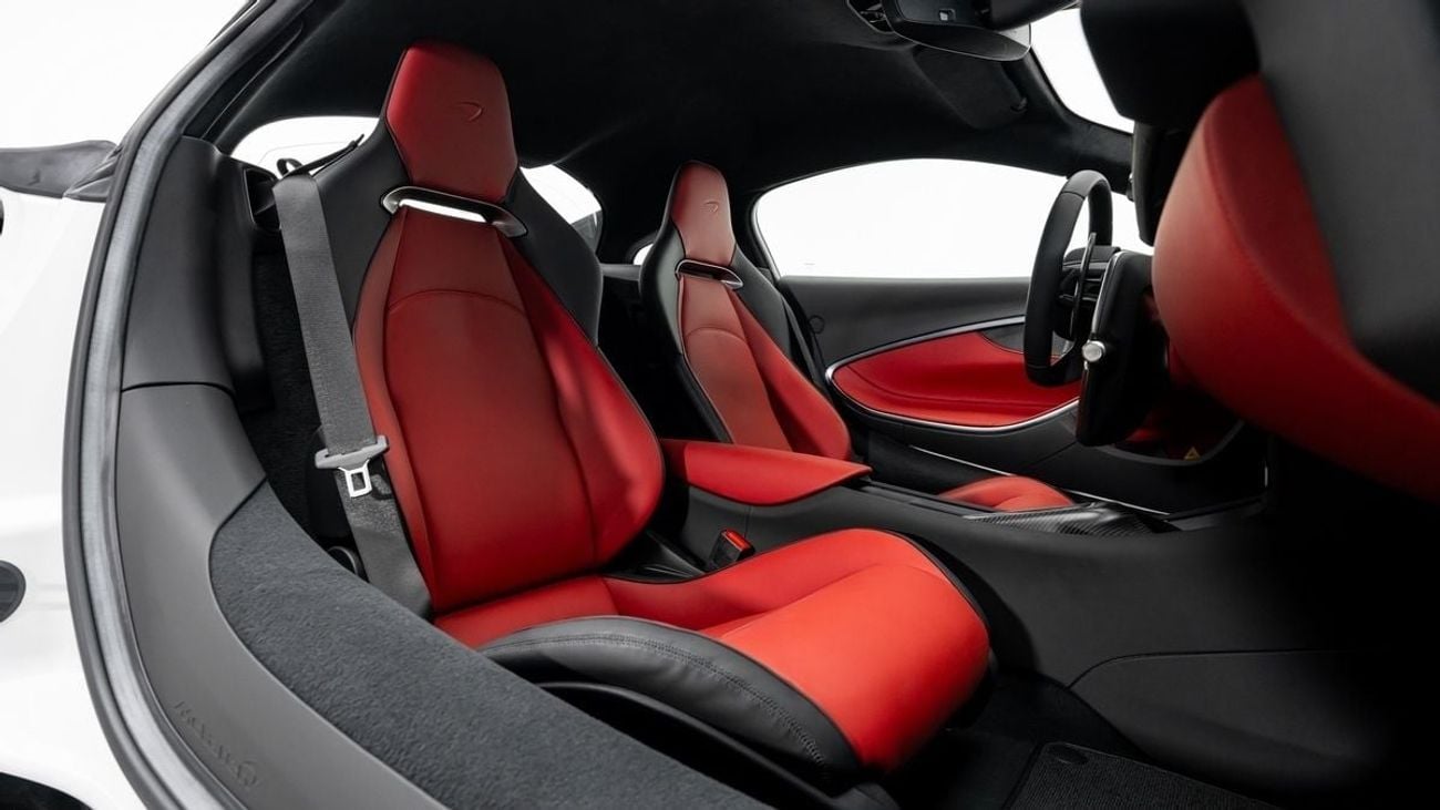 مكلارين أرتورا 2024 - GCC - Under Warranty