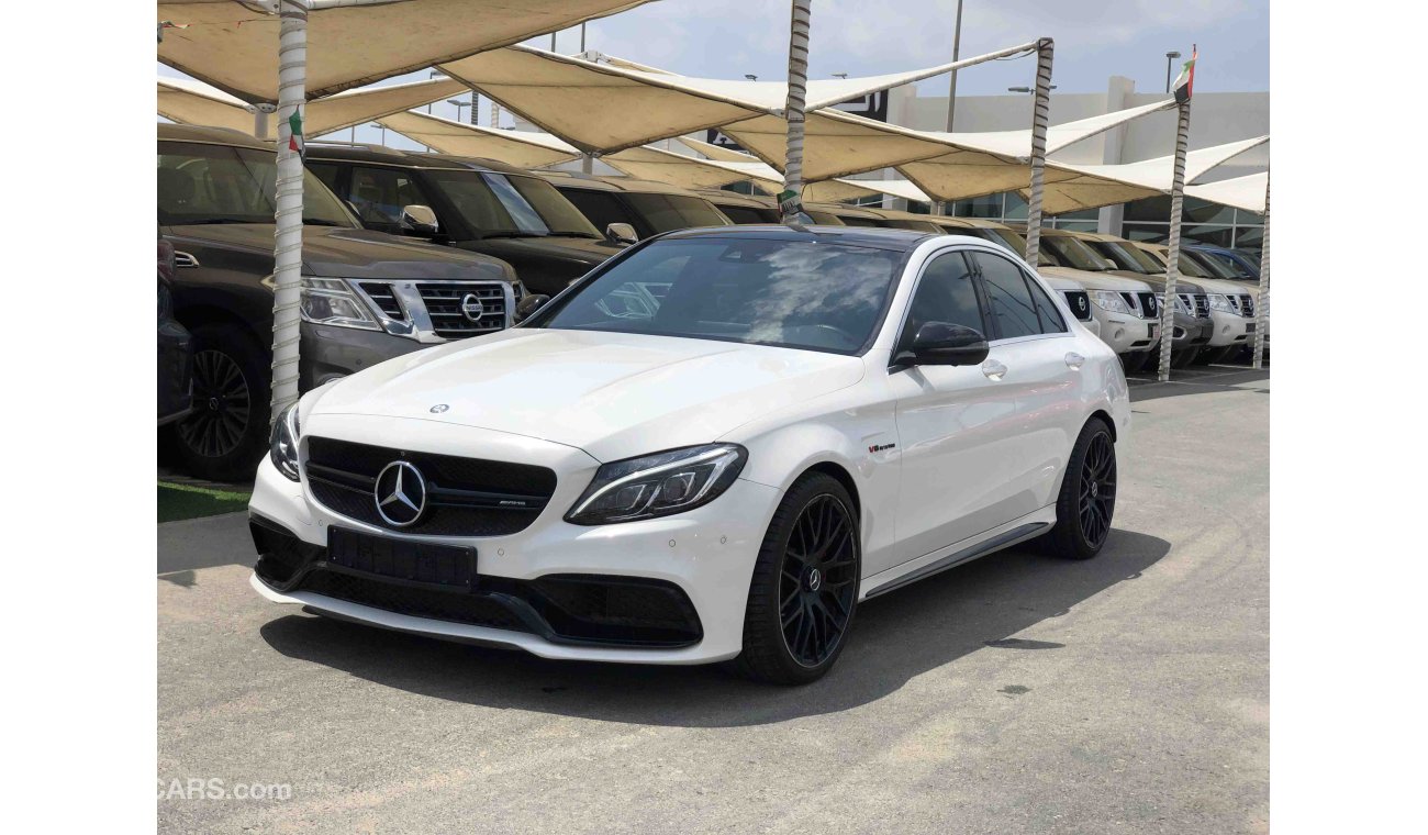 مرسيدس بنز C 63 AMG مالك واحد تشيكات وكالة بلكامل خليجي ضمان لغاية 2022