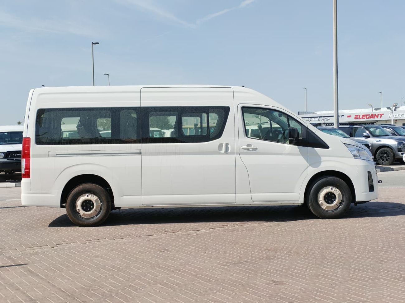 تويوتا هاياس 2026 Toyota Hiace GL 14-Seater High-Roof Full-Option 2.8L 4-Cyl Diesel M/T RWD Export Only