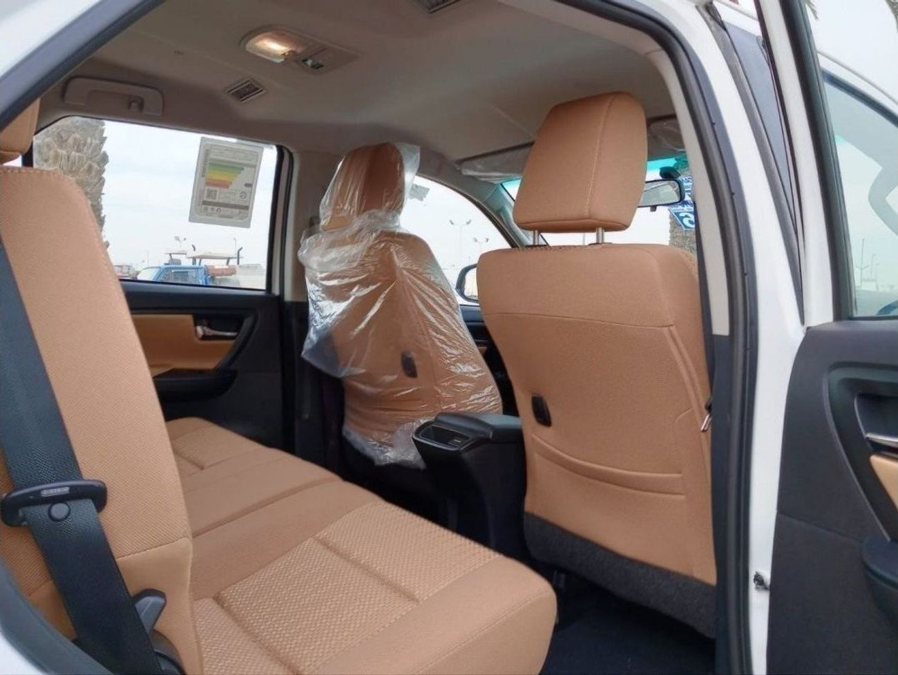 تويوتا فورتونر SR5 2023 A/T 4X4 , V4 2.7L Gasoline suv White color EXPORT ONLY