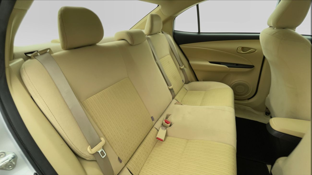 تويوتا يارس SE 1.5 | بدون دفعة مقدمة | اختبار القيادة في المنزل