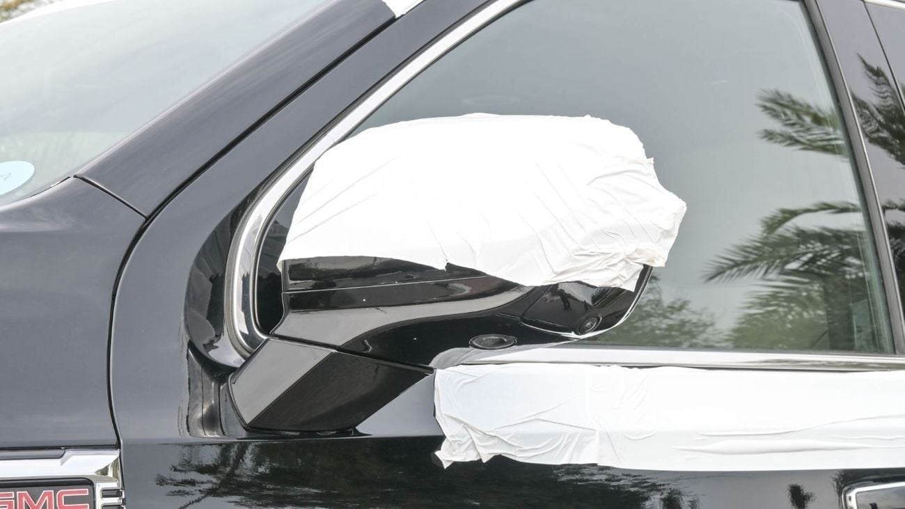 GMC Yukon 5.3 V8 SLT (AWD) GMC YUKON Elevation RWD 5.3L V8 - 2025 - Brand New (Export)