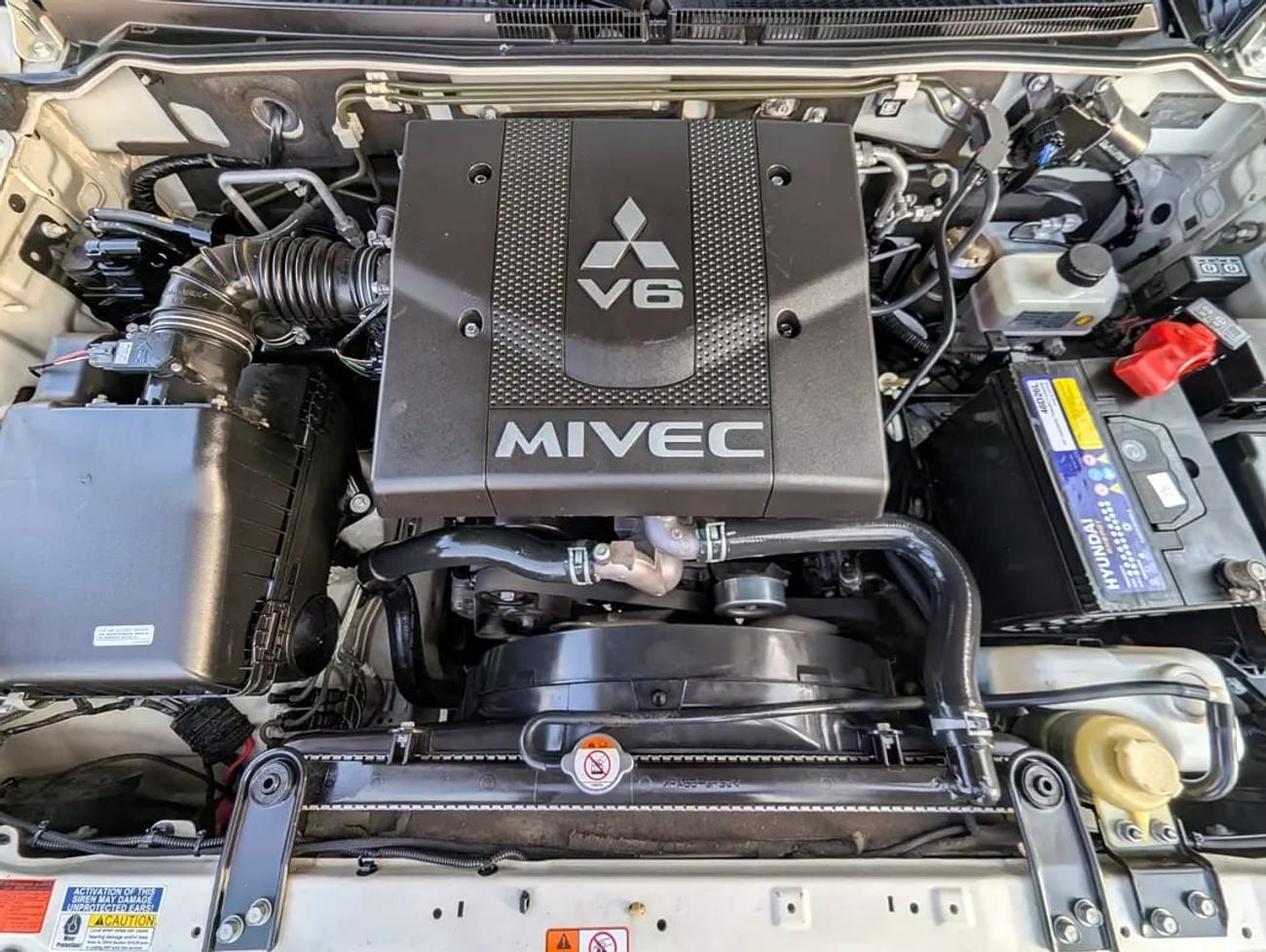 Mitsubishi Pajero GCC V6 3.8L IN EXCELLENT CONDITION