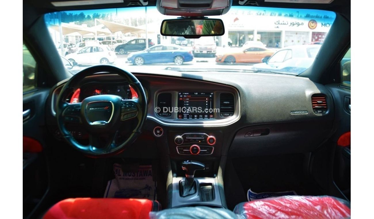 Dodge Charger SXT Plus CHARGER